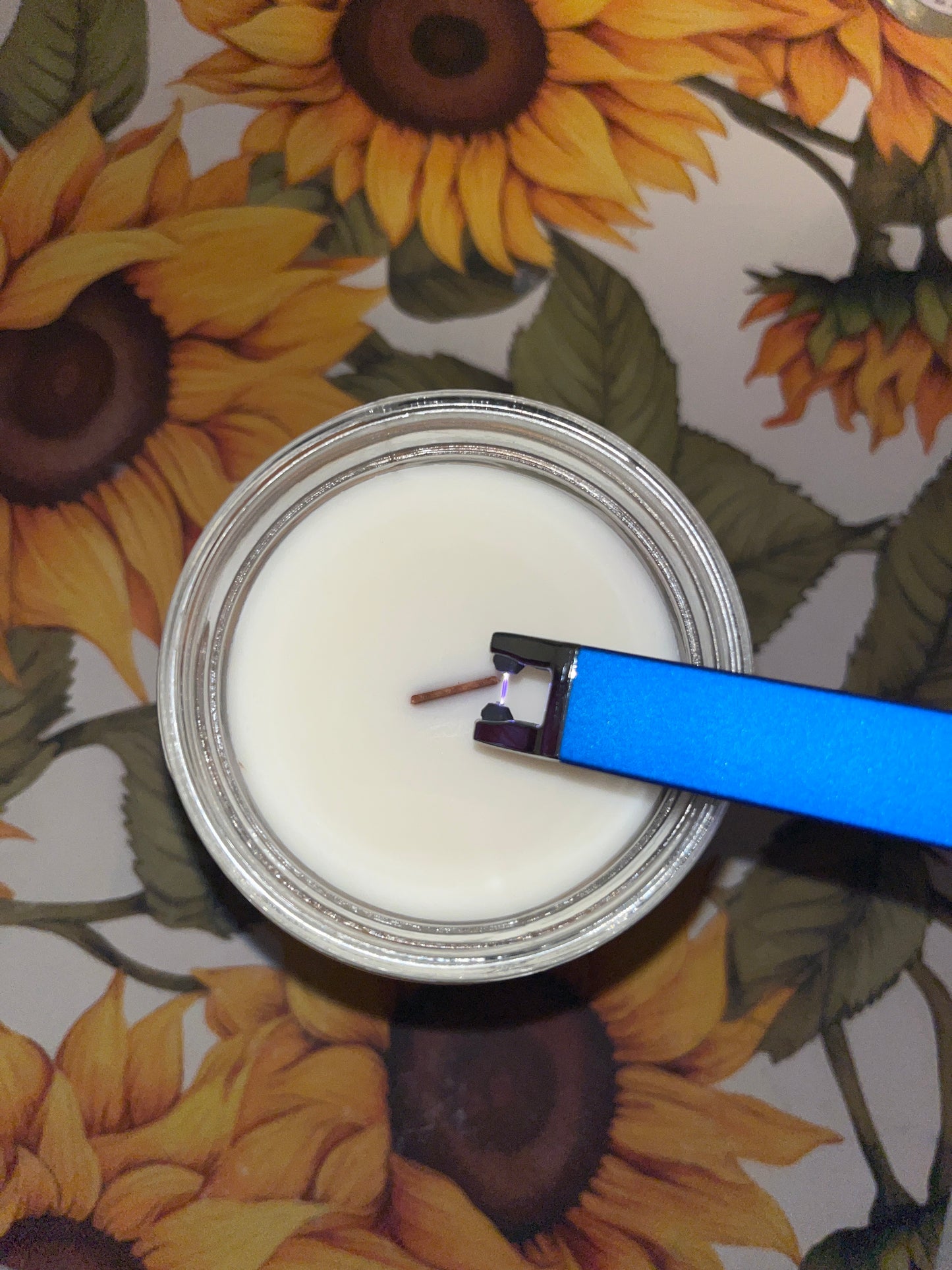 Electric lighter- Blue