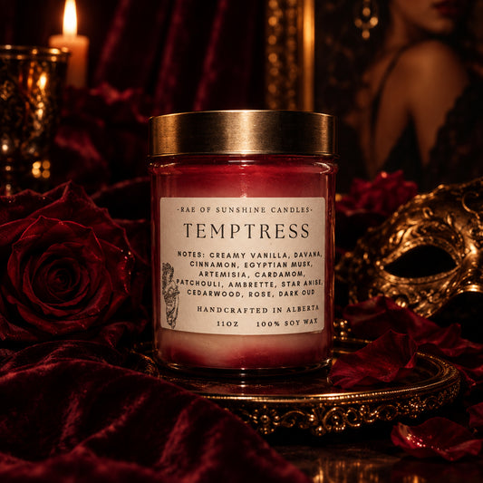 Temptress- 11oz candle