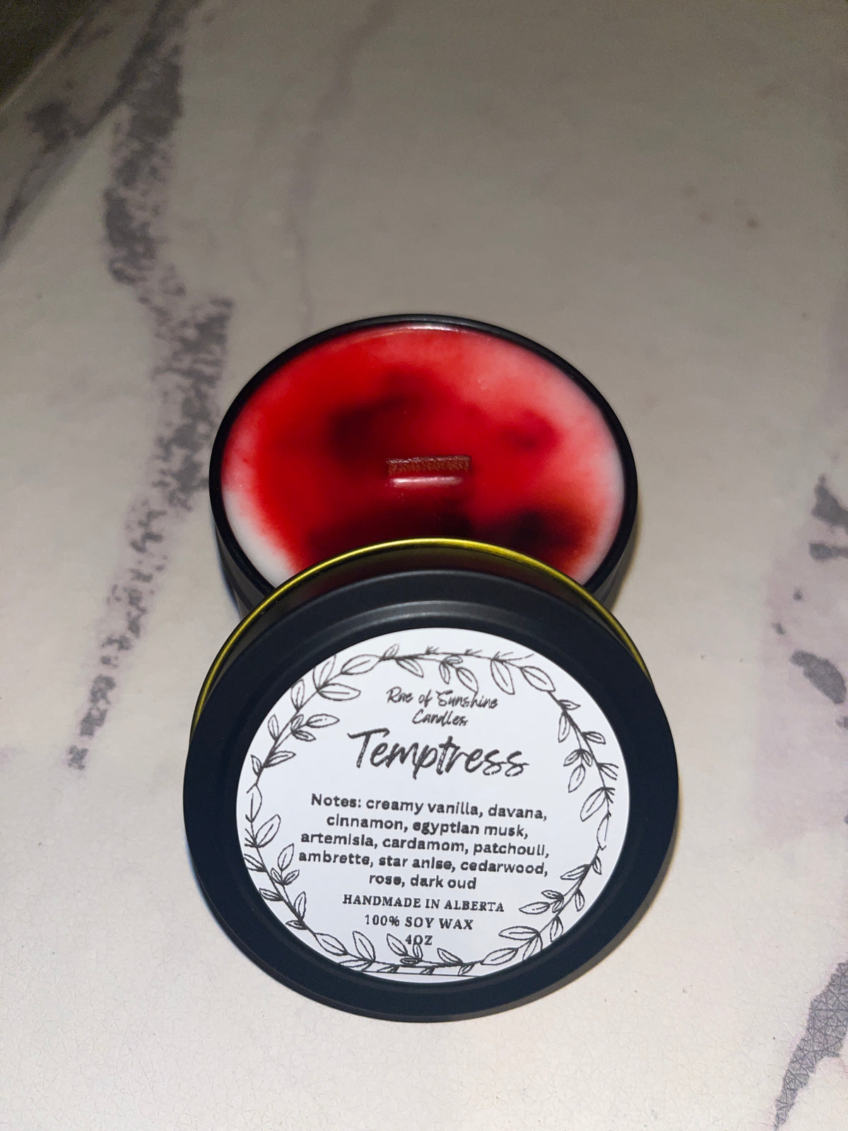 Temptress- 4oz candle